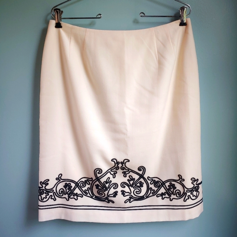 Talbots Vintage Wool Skirt Size 12 Applique Ivory Black Classic Feminine Holiday